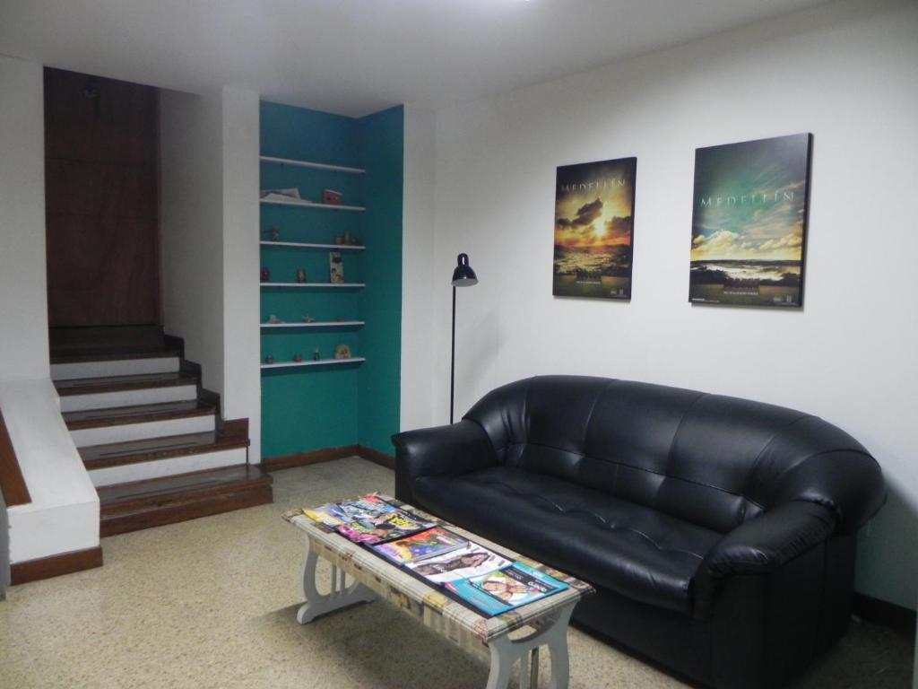 Hostal Tamarindo Itagüí Exteriör bild
